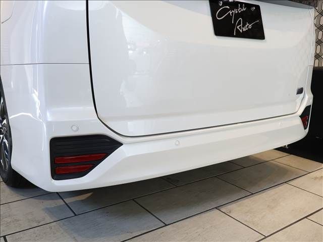 TOYOTA VOXY HYBRID 2023 Image 31