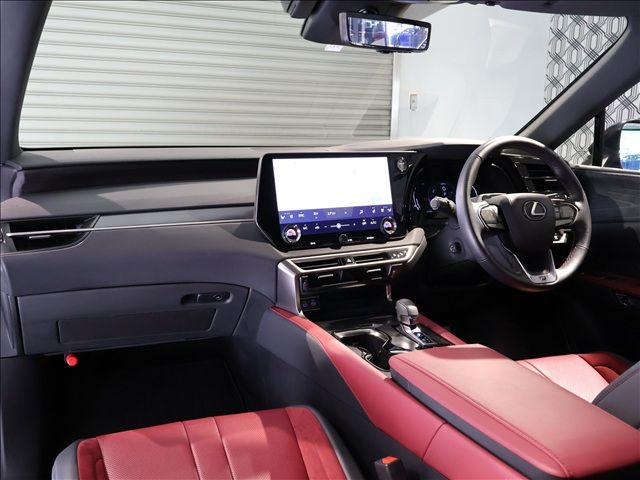 TOYOTA LEXUS RX500H 2023 Image 31