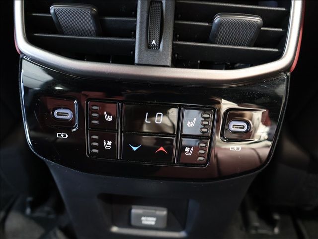 TOYOTA LEXUS RX500H 2023 Image 31