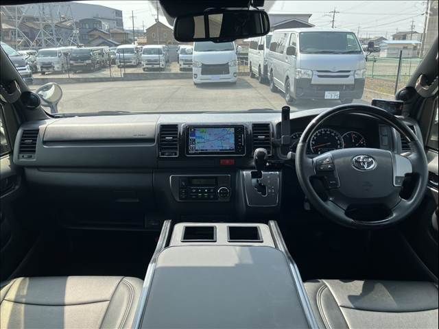TOYOTA HIACE VAN 2WD 2020 Image 31