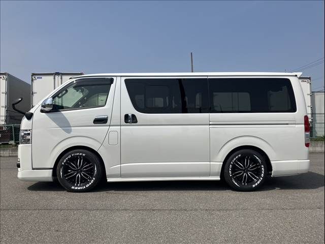 TOYOTA HIACE VAN 2WD 2020 Image 31