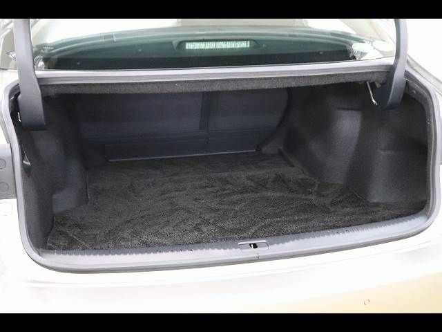 TOYOTA LEXUS IS300H 2013 Image 31