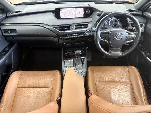 TOYOTA LEXUS UX250H 2018 Image 31