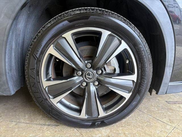 TOYOTA LEXUS UX250H 2018 Image 31