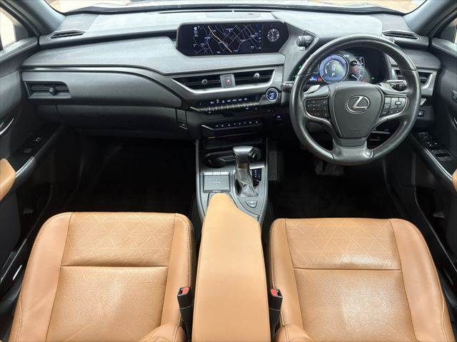 TOYOTA LEXUS UX250H 2021 Image 31