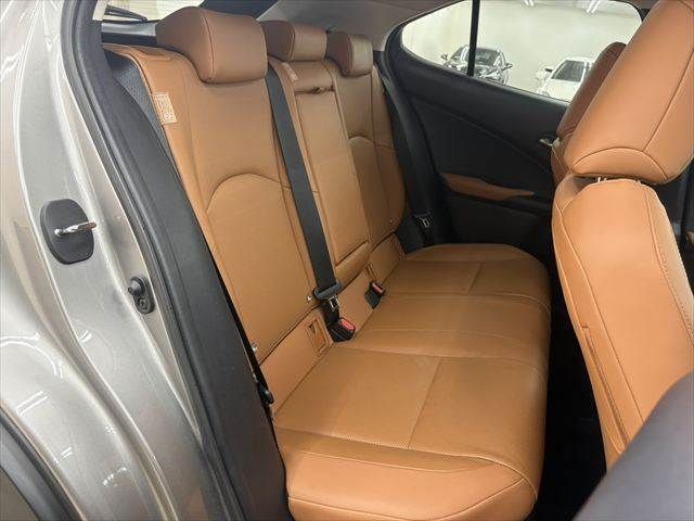 TOYOTA LEXUS UX250H 2021 Image 31