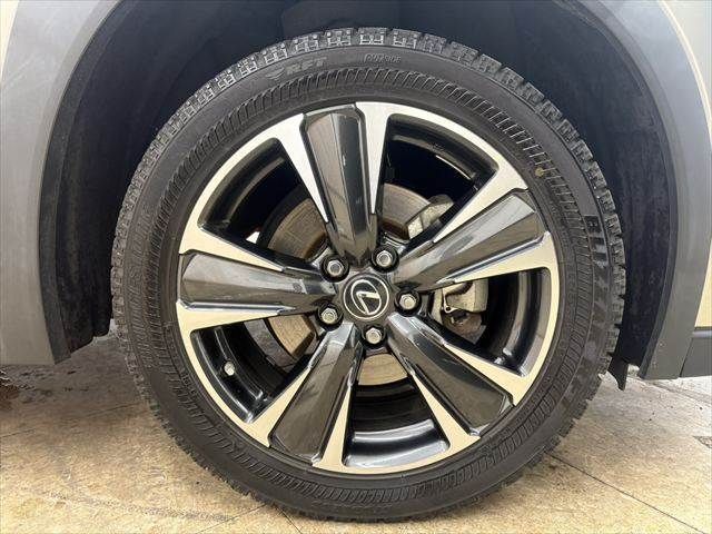 TOYOTA LEXUS UX250H 2021 Image 31