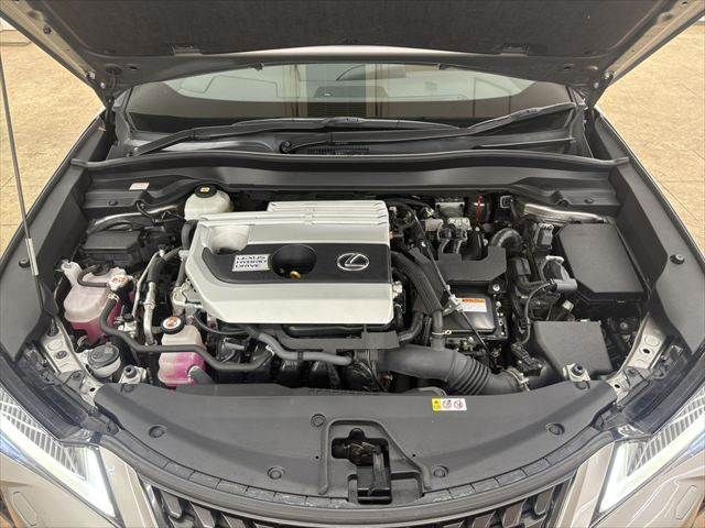 TOYOTA LEXUS UX250H 2021 Image 31