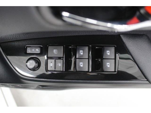 TOYOTA PRIUS PHV 2017 Image 31