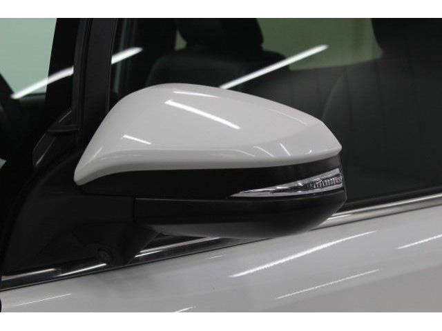 TOYOTA ESQUIRE HYBRID 2017 Image 31