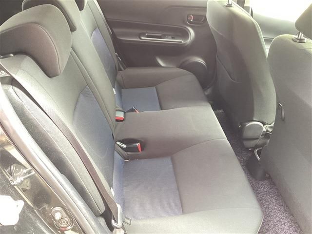 TOYOTA AQUA 2017 Image 31