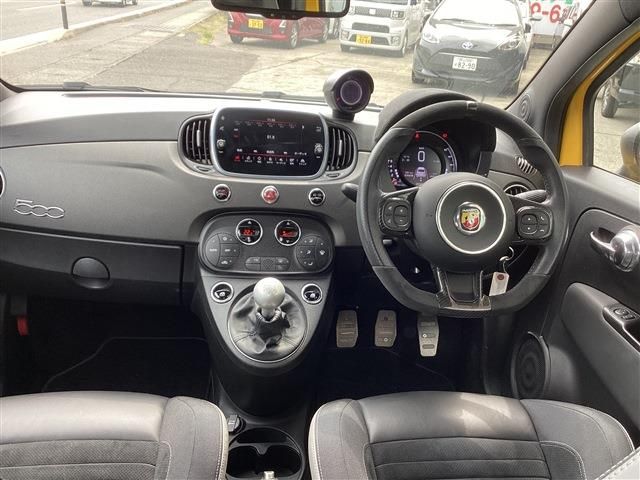 FIAT ABARTH 595 2019 Image 31