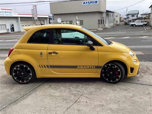 FIAT ABARTH 595 2019 Image 31
