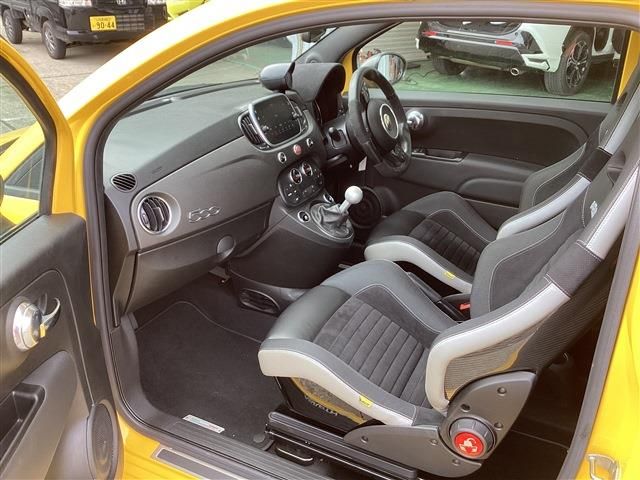 FIAT ABARTH 595 2019 Image 31