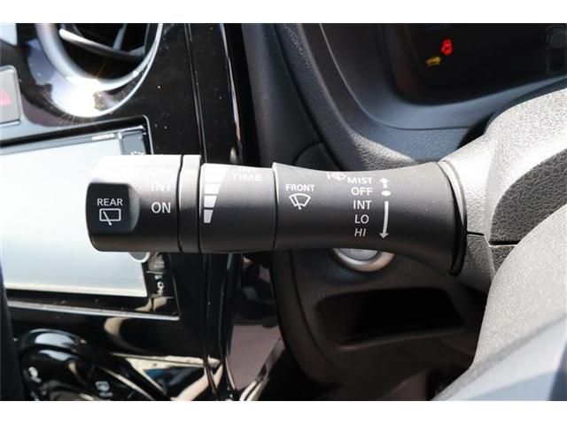 NISSAN NOTE 2018 Image 31