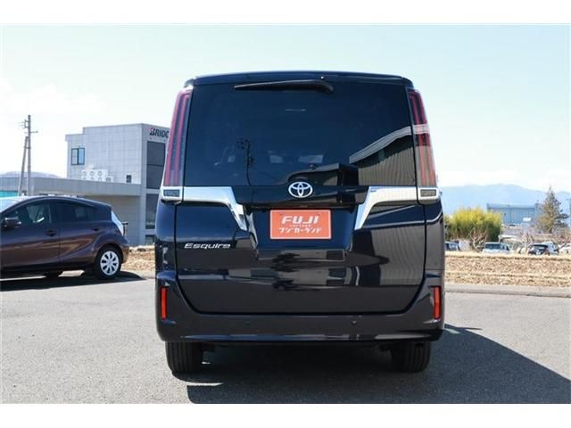 TOYOTA ESQUIRE 4WD 2021 Image 31