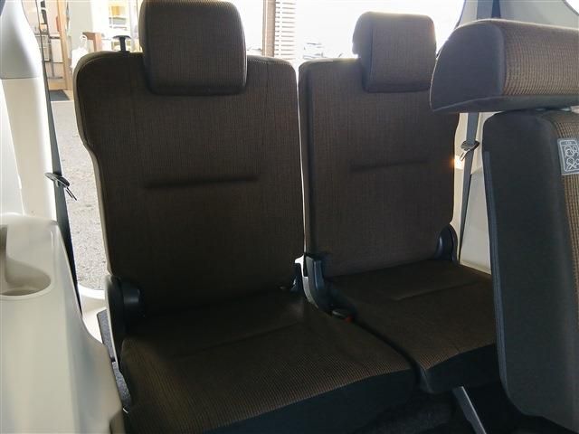 TOYOTA SIENTA HYBRID 2015 Image 31