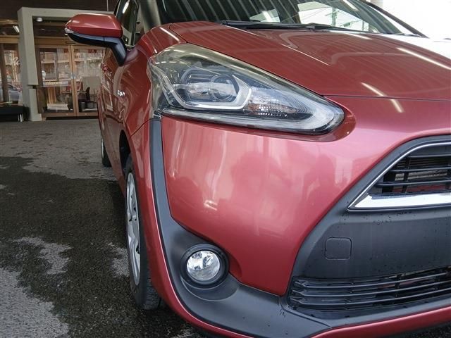 TOYOTA SIENTA HYBRID 2015 Image 31