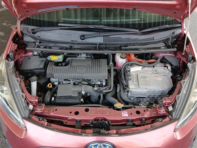 TOYOTA SIENTA HYBRID 2015 Image 31