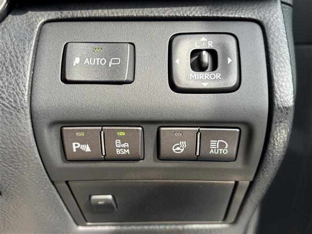 TOYOTA LEXUS LS600H 2013 Image 31