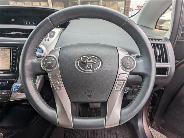 TOYOTA PRIUS ALPHA 2019 Image 31