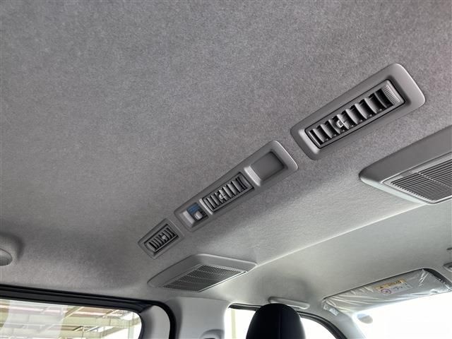 TOYOTA HIACE VAN 2WD 2025 Image 31