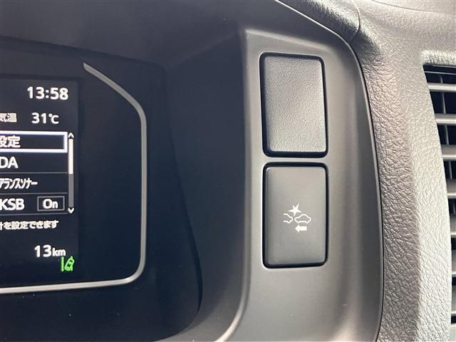 TOYOTA HIACE VAN 2WD 2025 Image 31