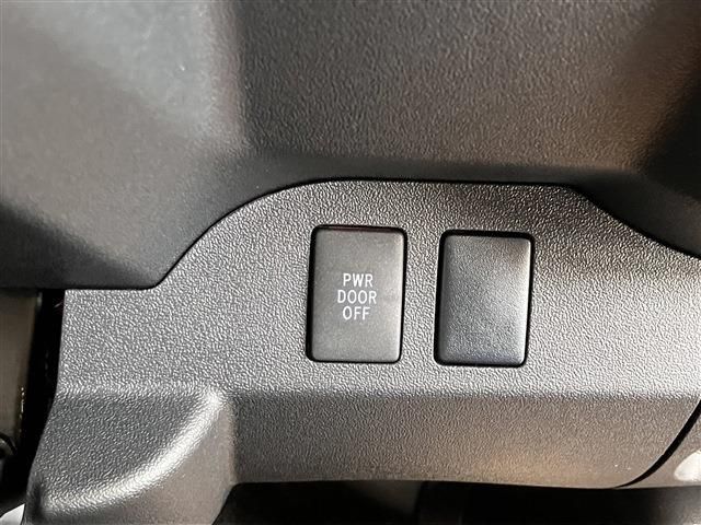 TOYOTA HIACE VAN 2WD 2025 Image 31