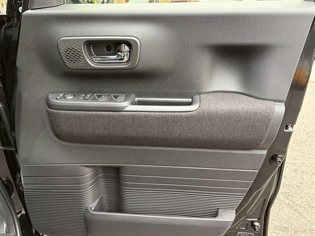 HONDA N BOX CUSTOM 2025 Image 31