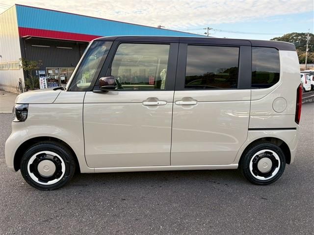 HONDA N BOX 2025 Image 31