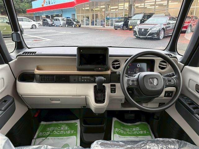 HONDA N BOX 2025 Image 31