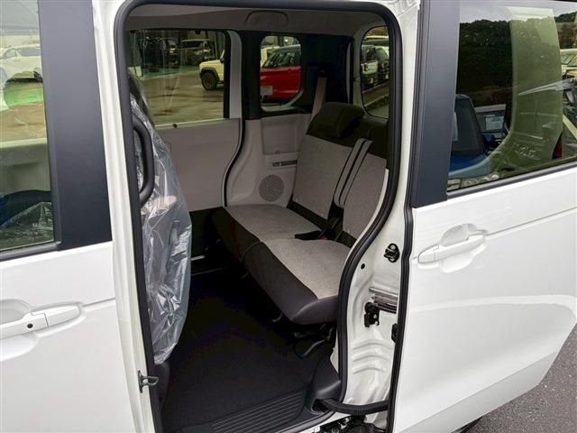 HONDA N BOX 2025 Image 31