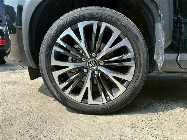 TOYOTA YARIS CROSS HYBRID 2024 Image 31