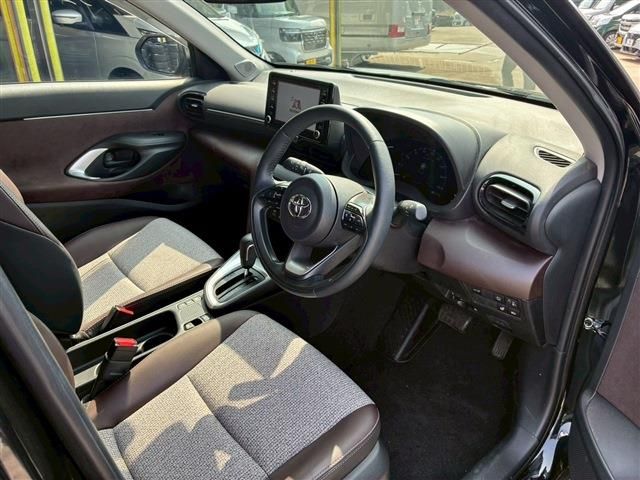 TOYOTA YARIS CROSS HYBRID 2024 Image 31