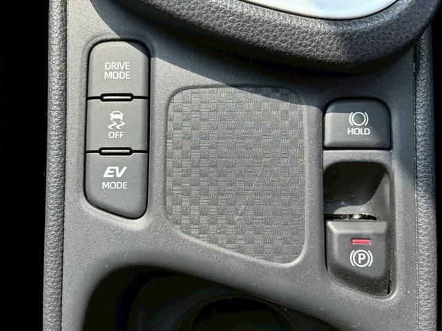 TOYOTA YARIS CROSS HYBRID 2024 Image 31