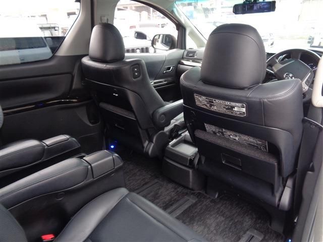 TOYOTA ALPHARD 2012 Image 31