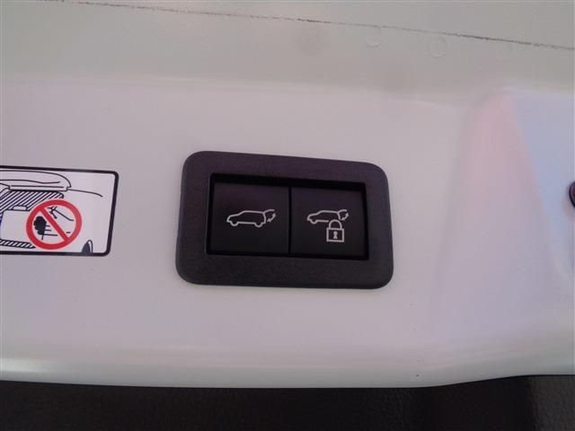 TOYOTA PRIUS 2023 Image 31