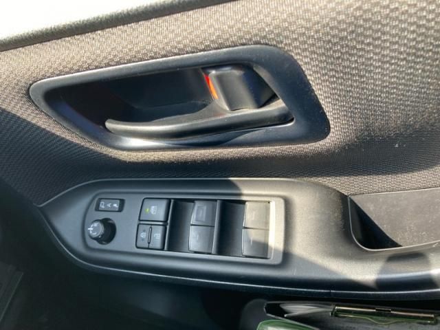 TOYOTA NOAH 4WD 2021 Image 31