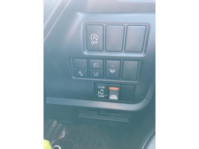 TOYOTA NOAH 4WD 2021 Image 31