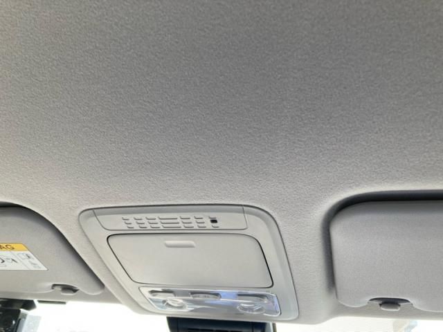 TOYOTA NOAH 4WD 2021 Image 31