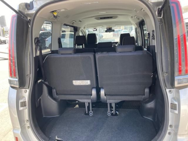 TOYOTA NOAH 4WD 2021 Image 31