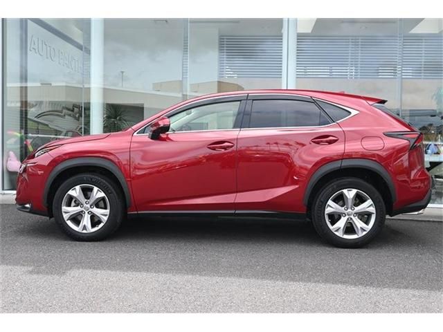 TOYOTA LEXUS NX200T 2016 Image 31
