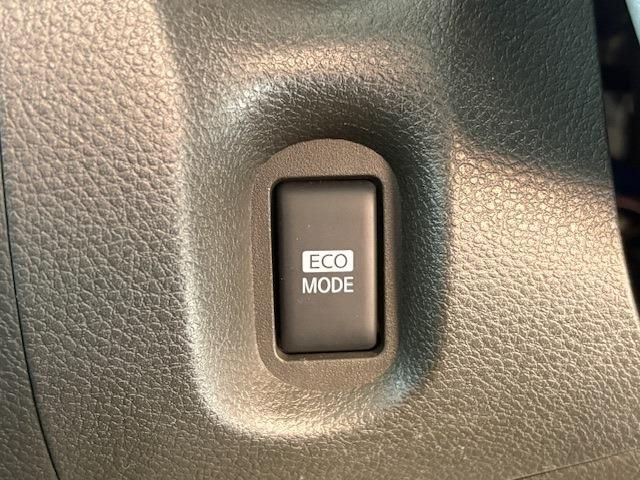 NISSAN CUBE 2016 Image 31