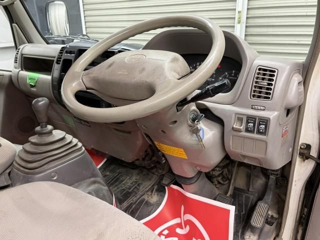 TOYOTA TOYOACE 2010 Image 31