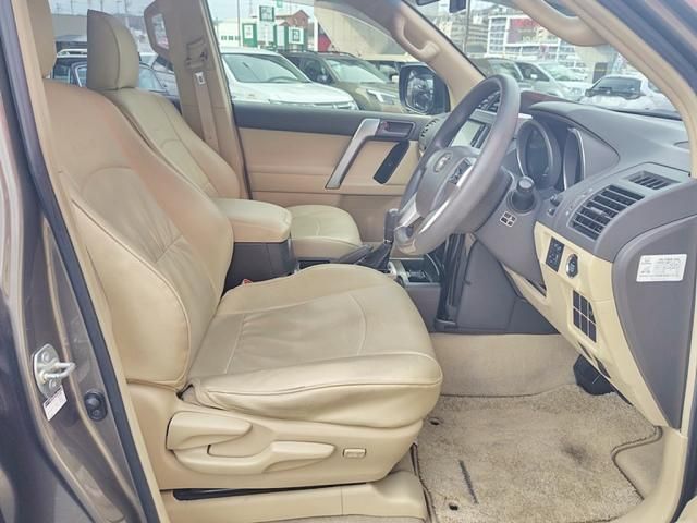 TOYOTA LANDCRUISER PRADO 2015 Image 31