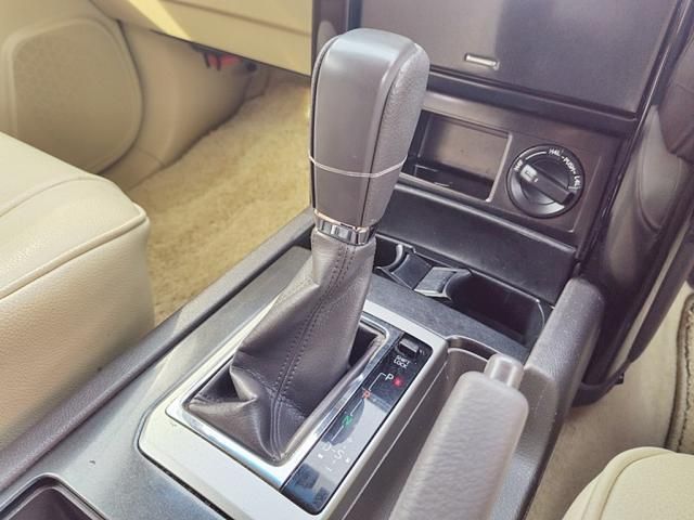 TOYOTA LANDCRUISER PRADO 2015 Image 31