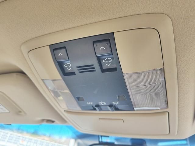 TOYOTA LANDCRUISER PRADO 2015 Image 31