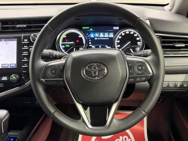 TOYOTA CAMRY HYBRID 2019 Image 31