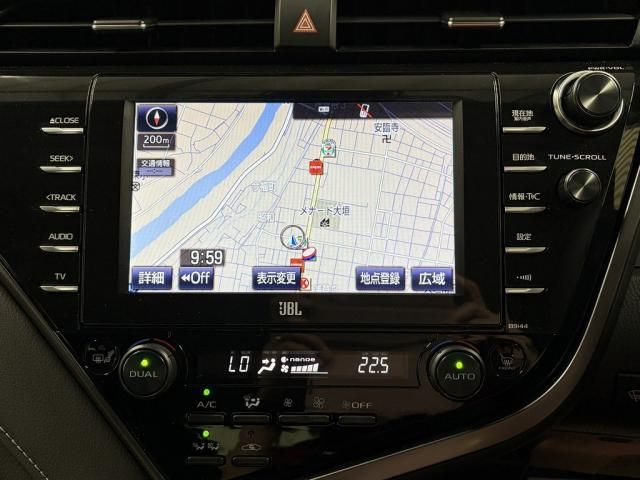 TOYOTA CAMRY HYBRID 2019 Image 31