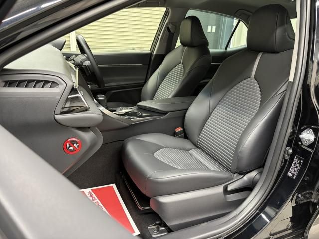 TOYOTA CAMRY HYBRID 2019 Image 31